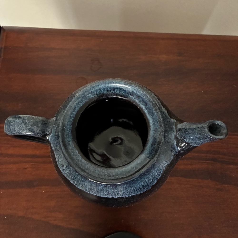 Elegant Blue/Black Ceramic Teapot - Picture 4 of 5